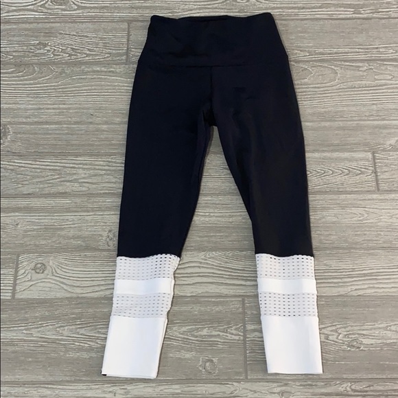 Onzie Leggings